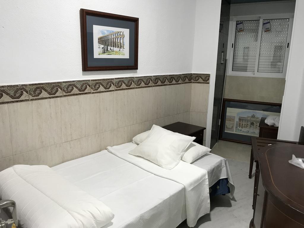 Hostal Lavapies Madrid Kültér fotó