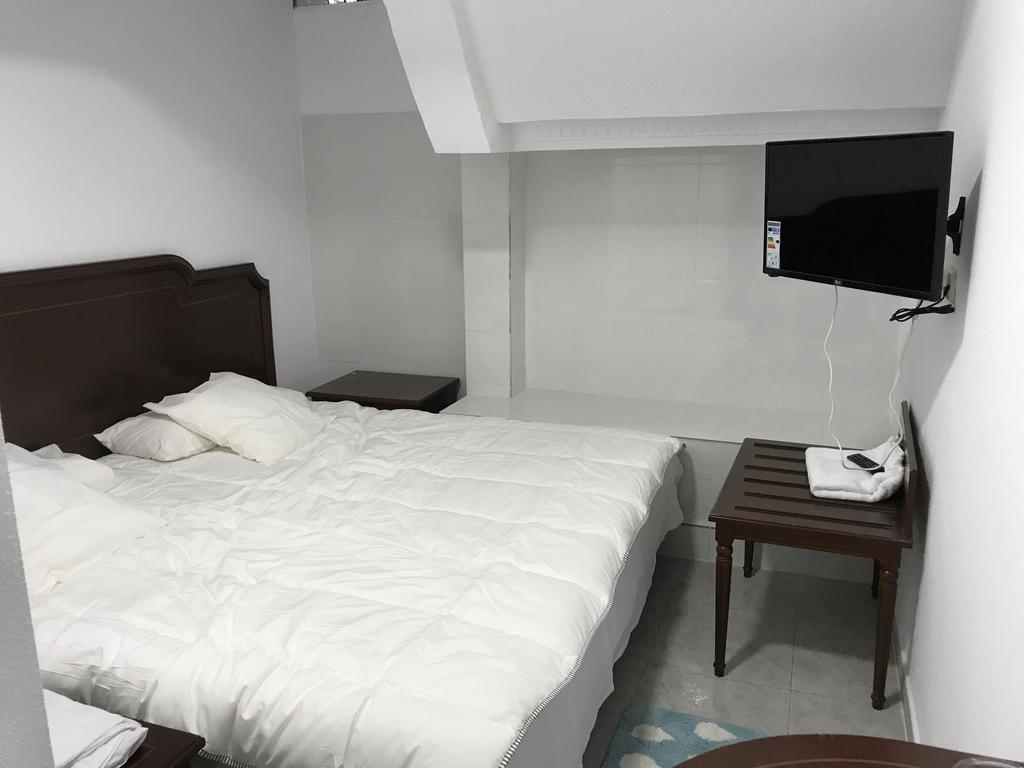 Hostal Lavapies Madrid Kültér fotó