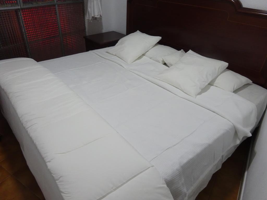 Hostal Lavapies Madrid Szoba fotó