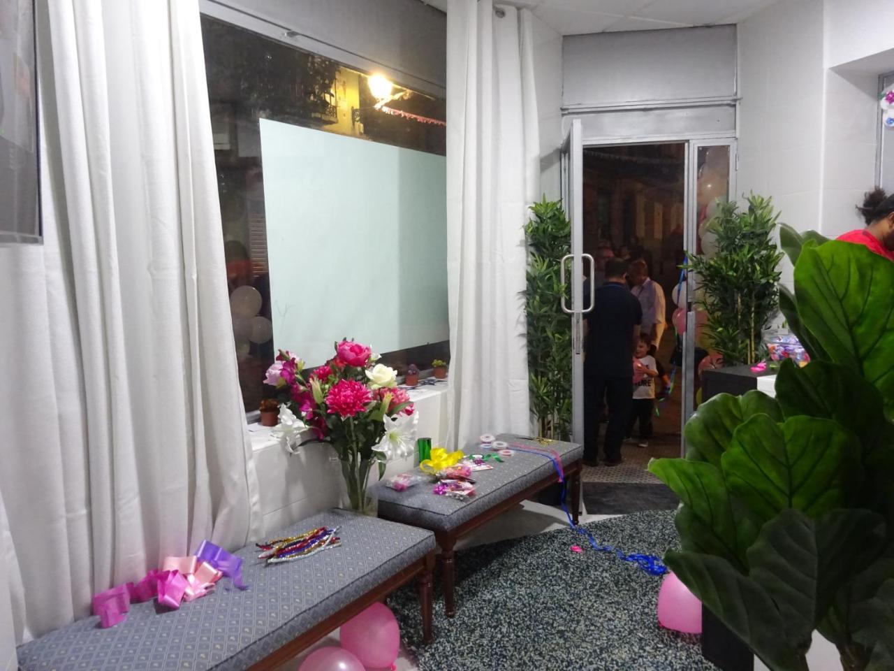 Hostal Lavapies Madrid Kültér fotó