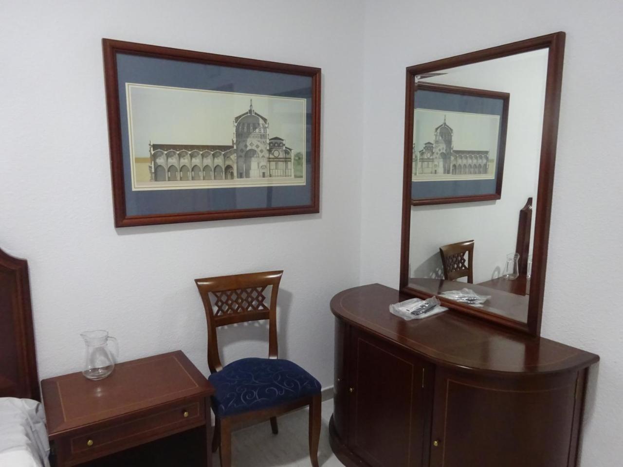 Hostal Lavapies Madrid Kültér fotó